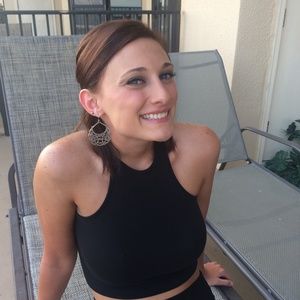 Meet your Posher, Emilee